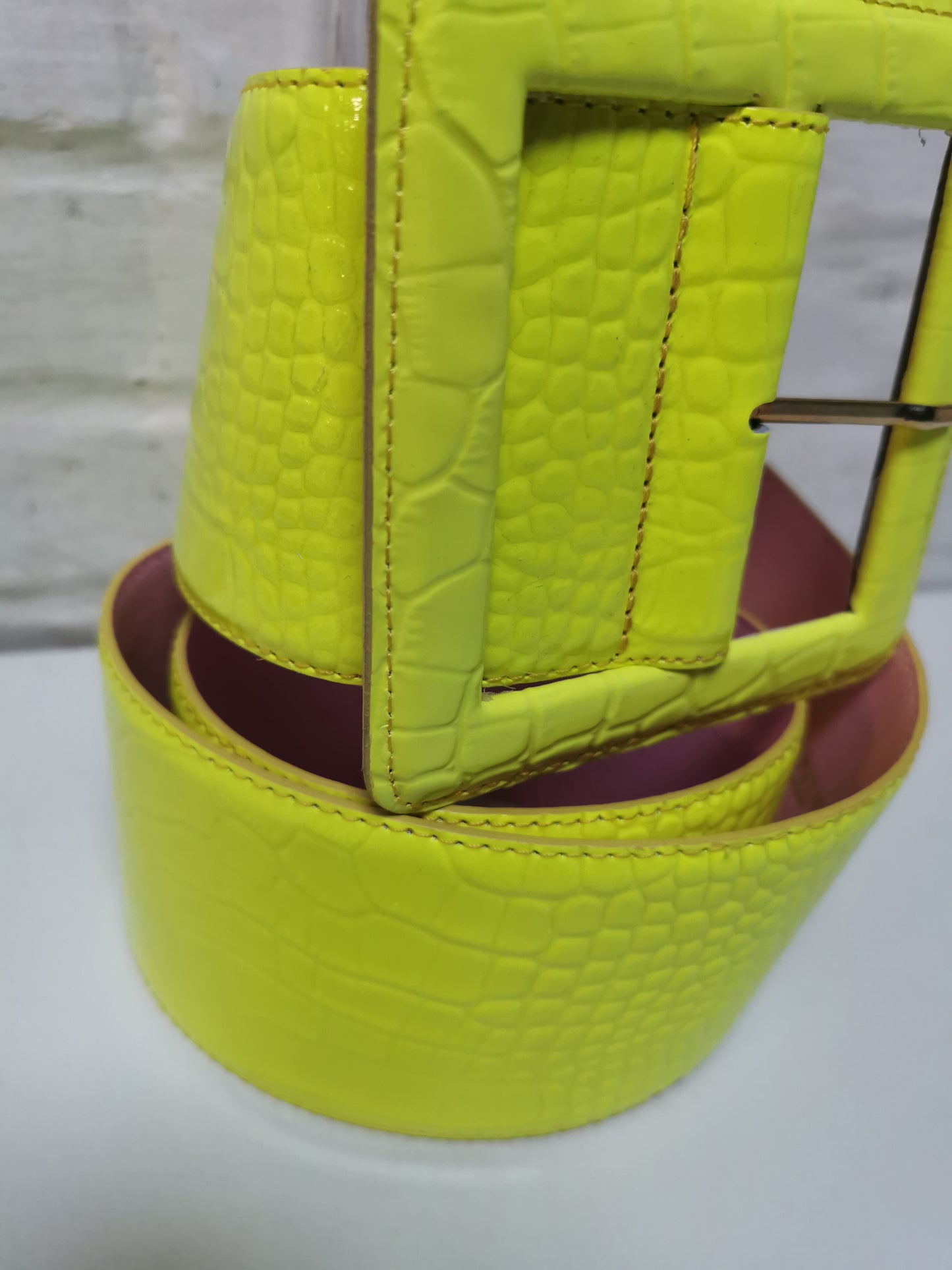 Essentiel riem fluogeel
