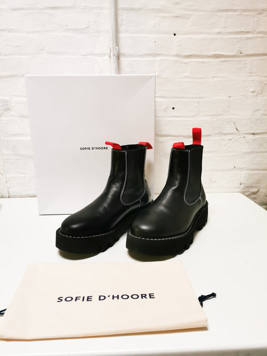 Sofie d'Hoore boots