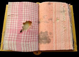 05/11 Workshop Troostboekjes met textiel door Vicky van The Untold