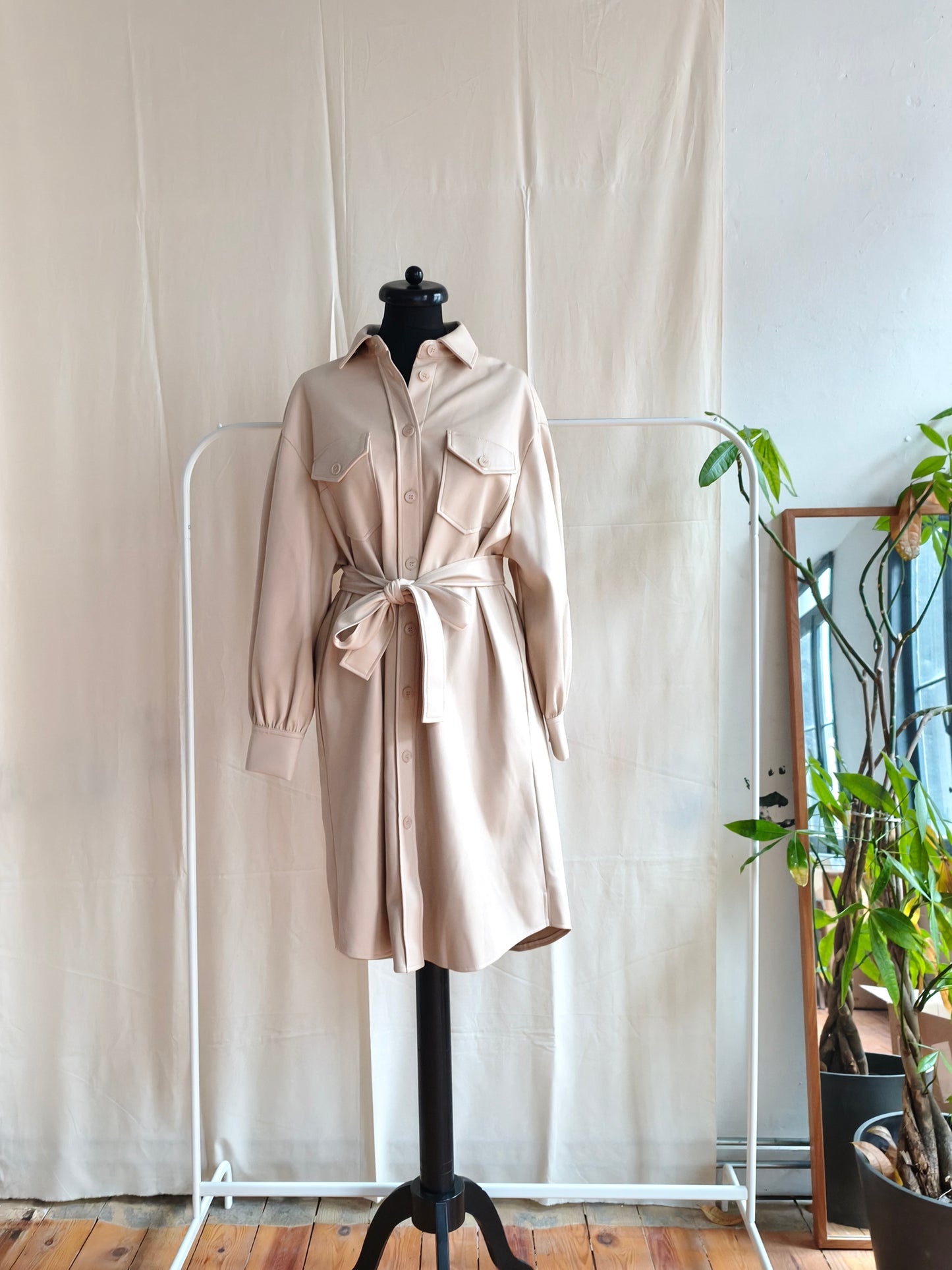 Essentiel Leatherlook jurk