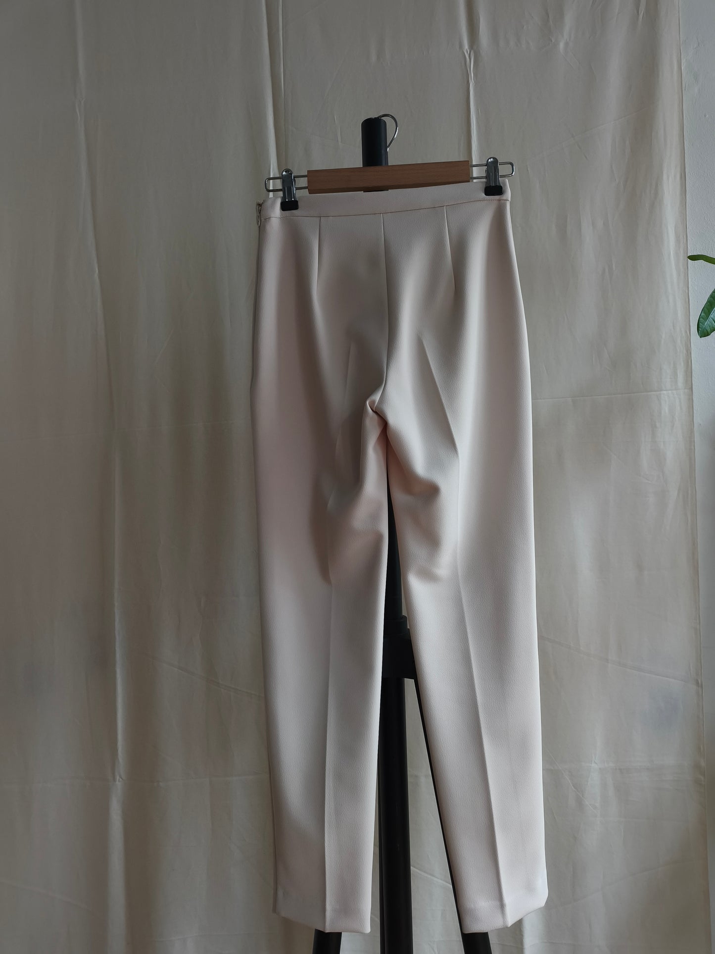 Elisabetta Franchi ecru kostuum