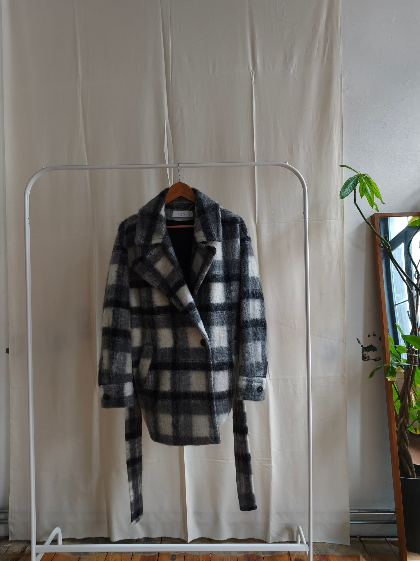 Zwart/witte geruite Iro Mantel