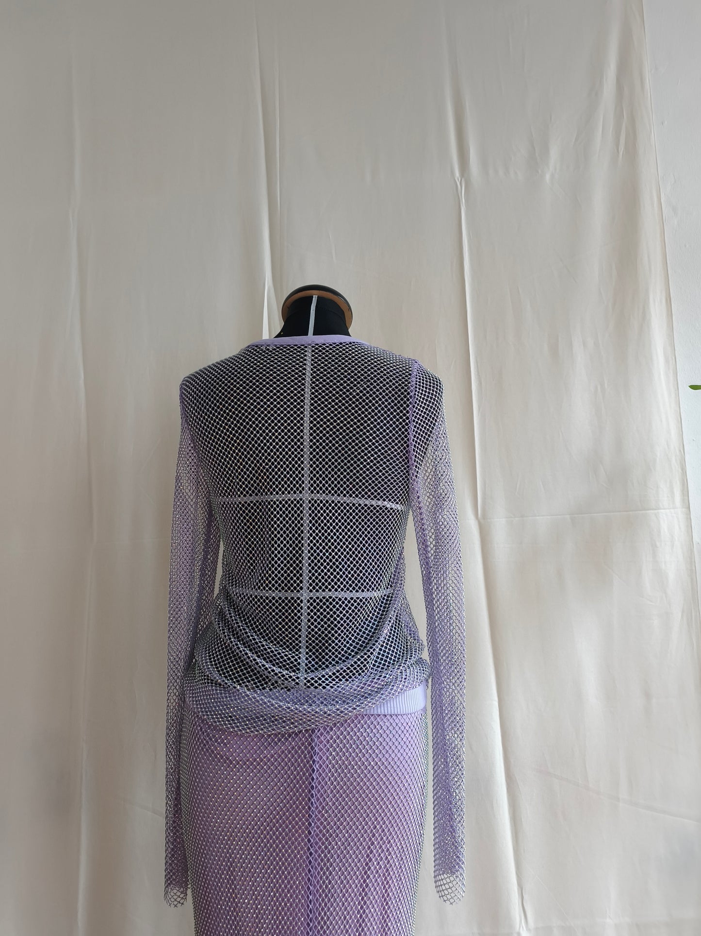 Essentiel lila fishnet top