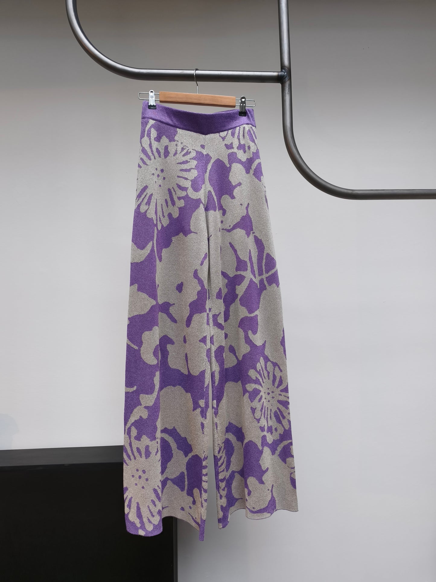 Essentiel broek lila/wit