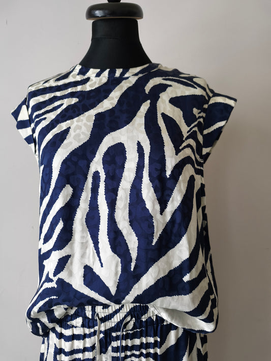 Essentiel top zebra navy/wit