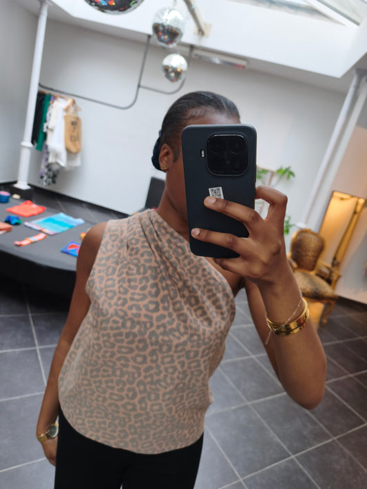 Sea me happy asymmetrische top