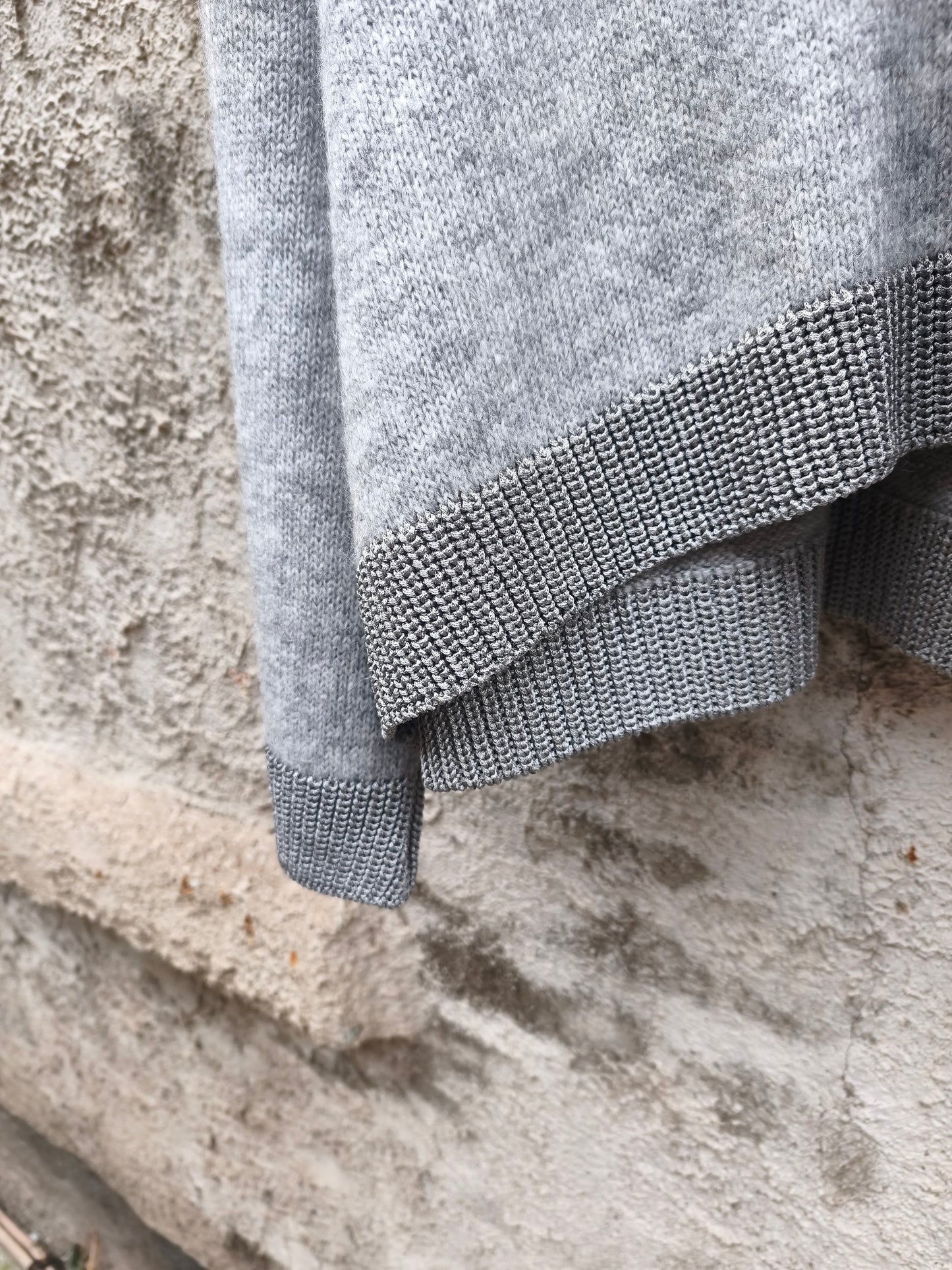 Essentiel trui lichtgrijs