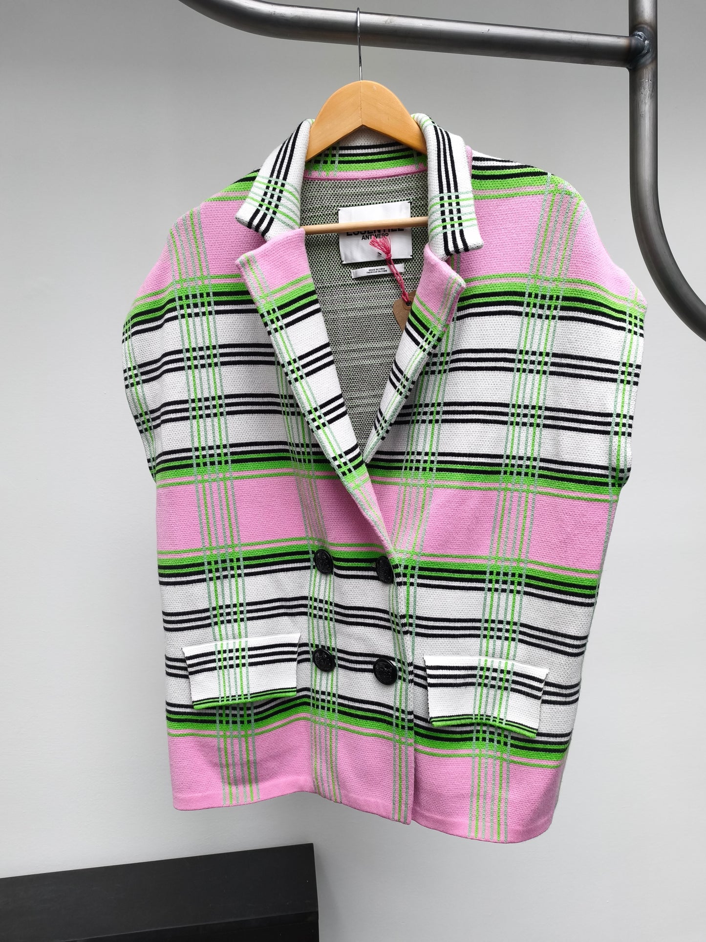 Essentiel waistcoat roze groen