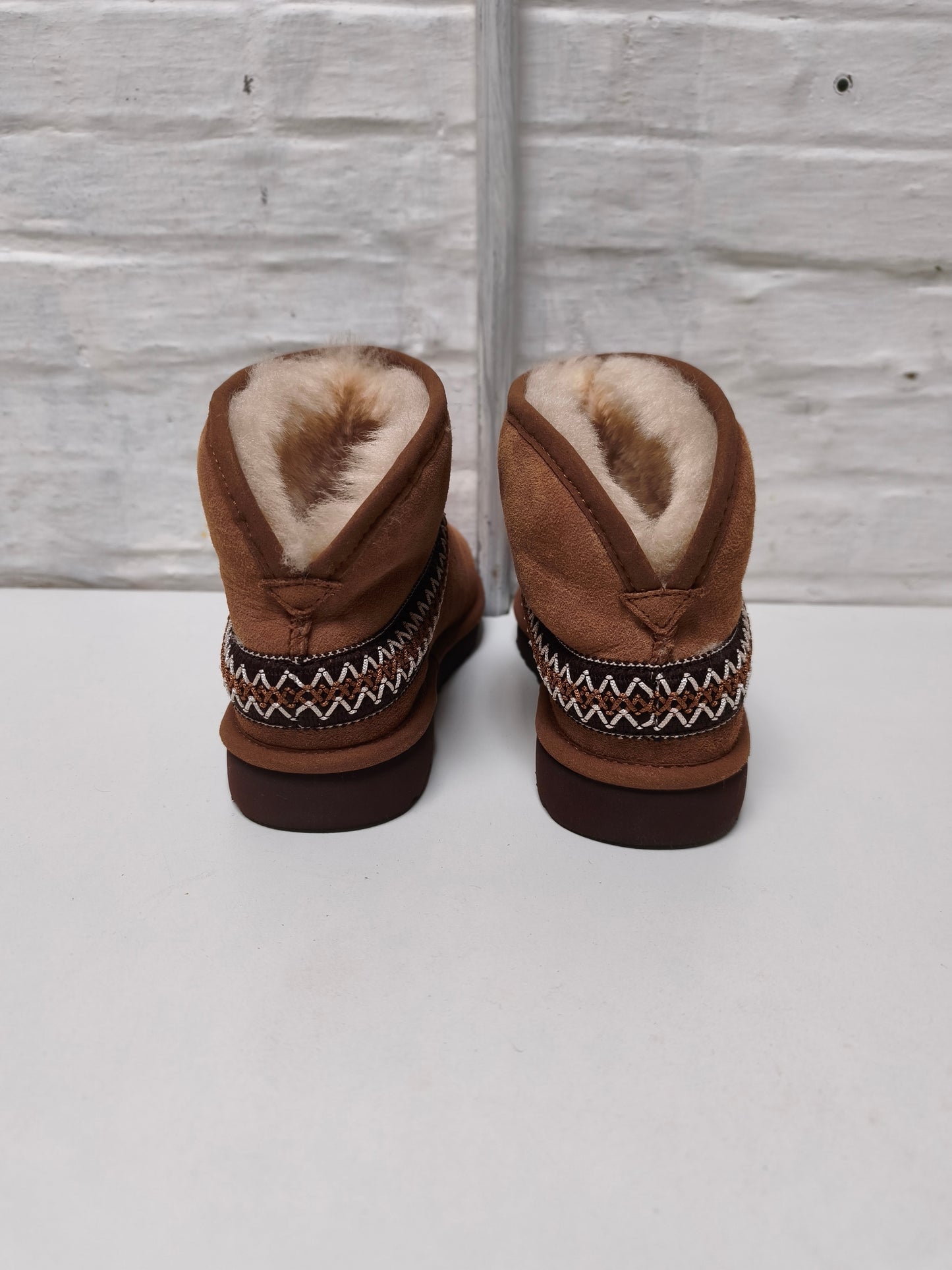 UGG classic mini crescent
