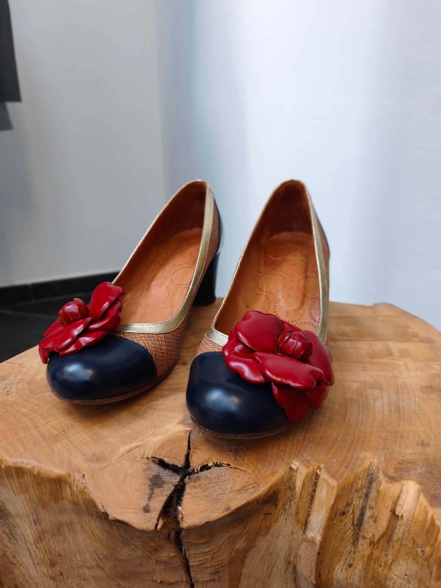 Chie Mihara pumps