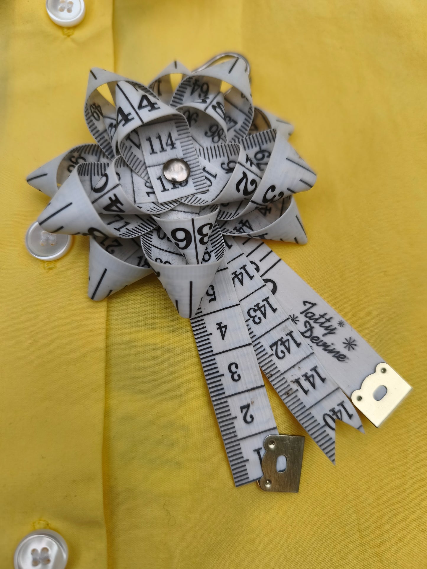 Tatty Divine broche