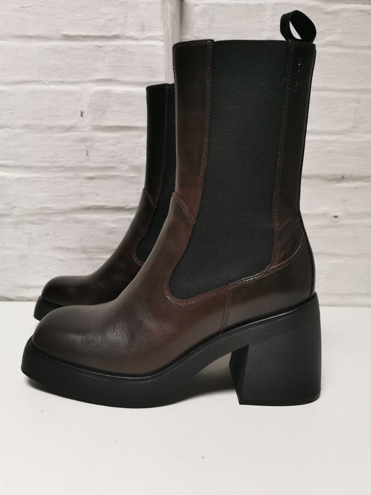 Vagabond boots