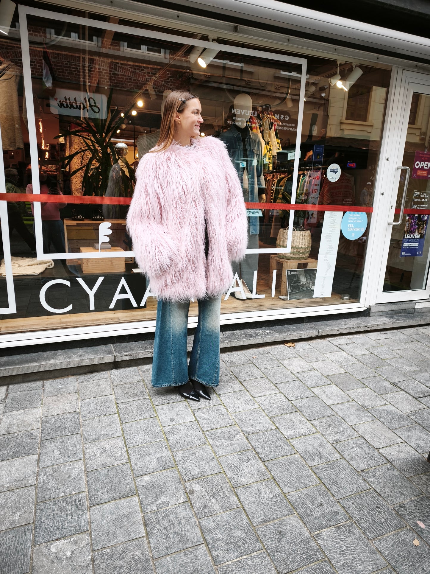 Essentiel jas fake fur