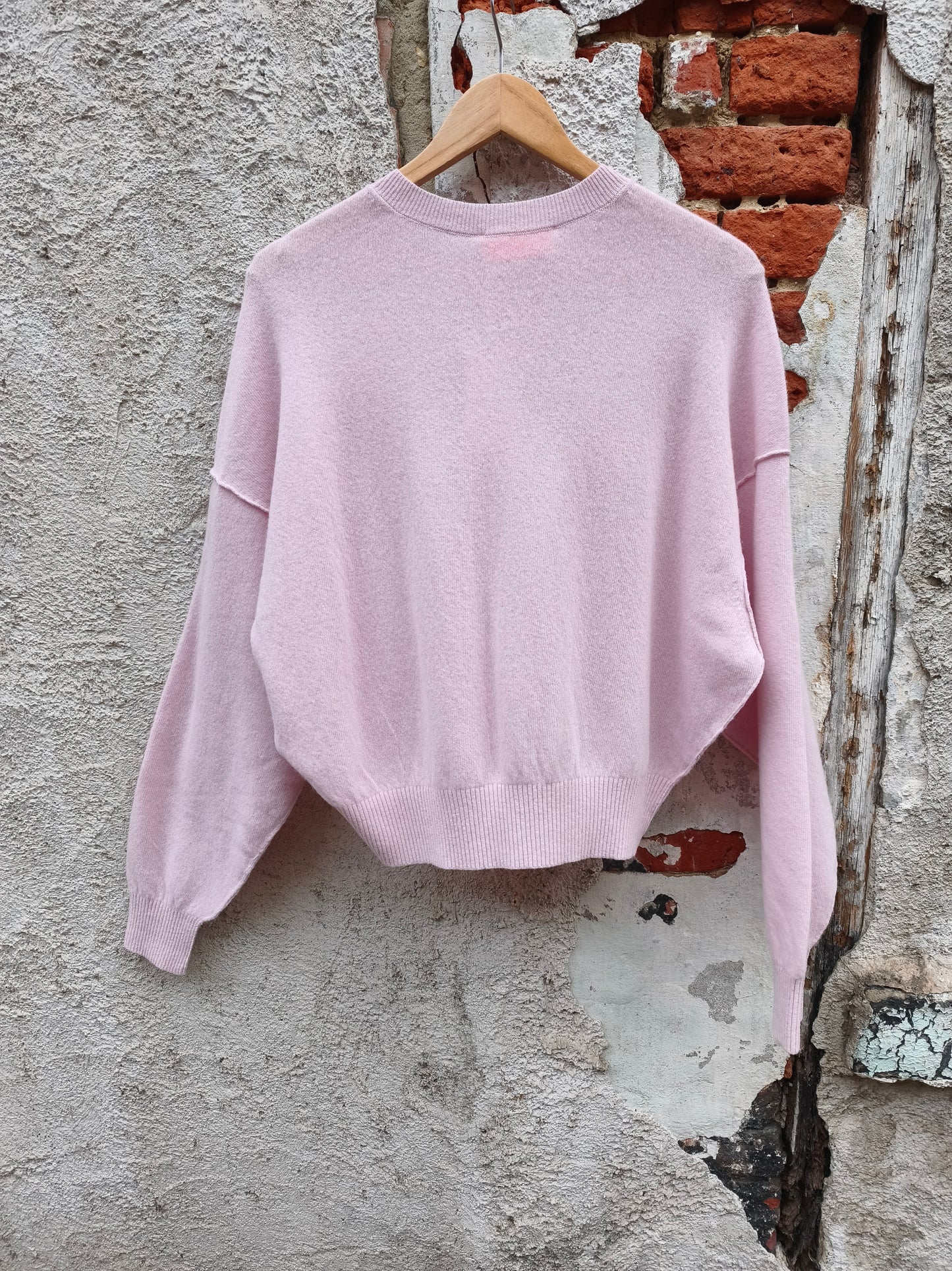 Sea me happy trui lichtroze