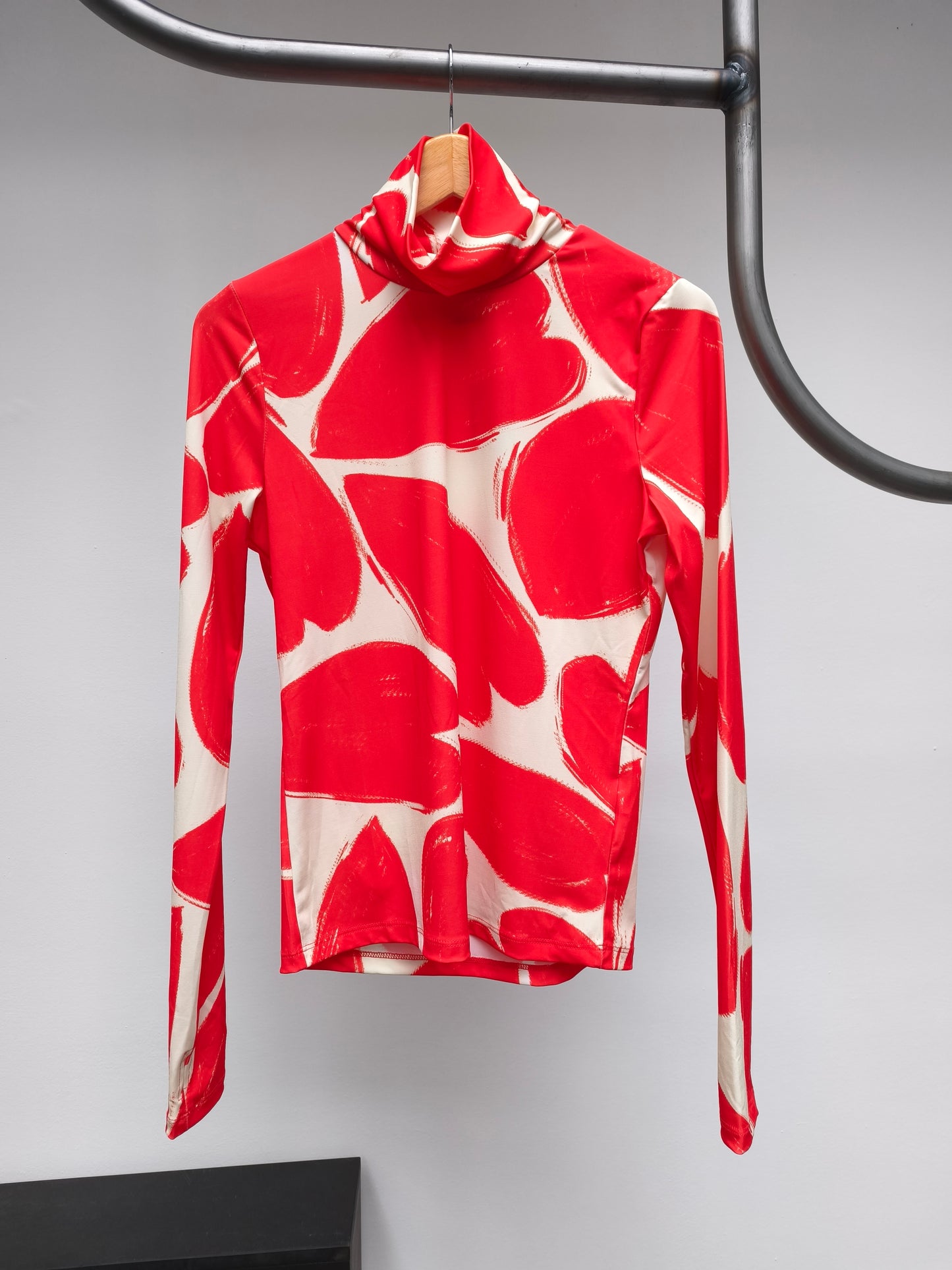 Essentiel turtle neck hartjes