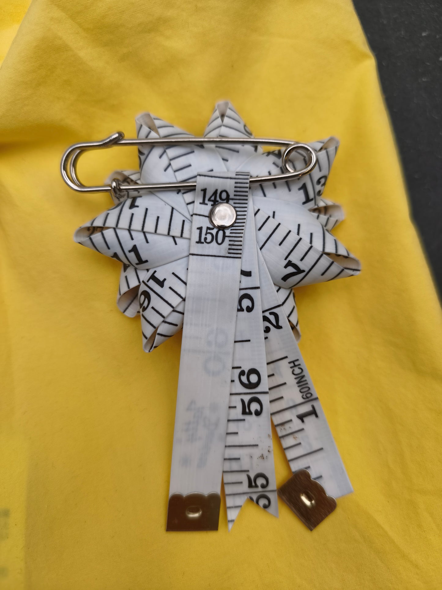 Tatty Divine broche