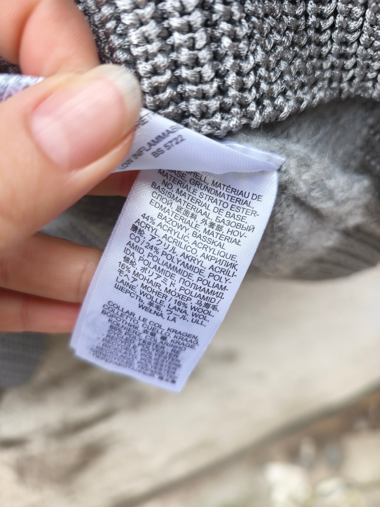 Essentiel trui lichtgrijs