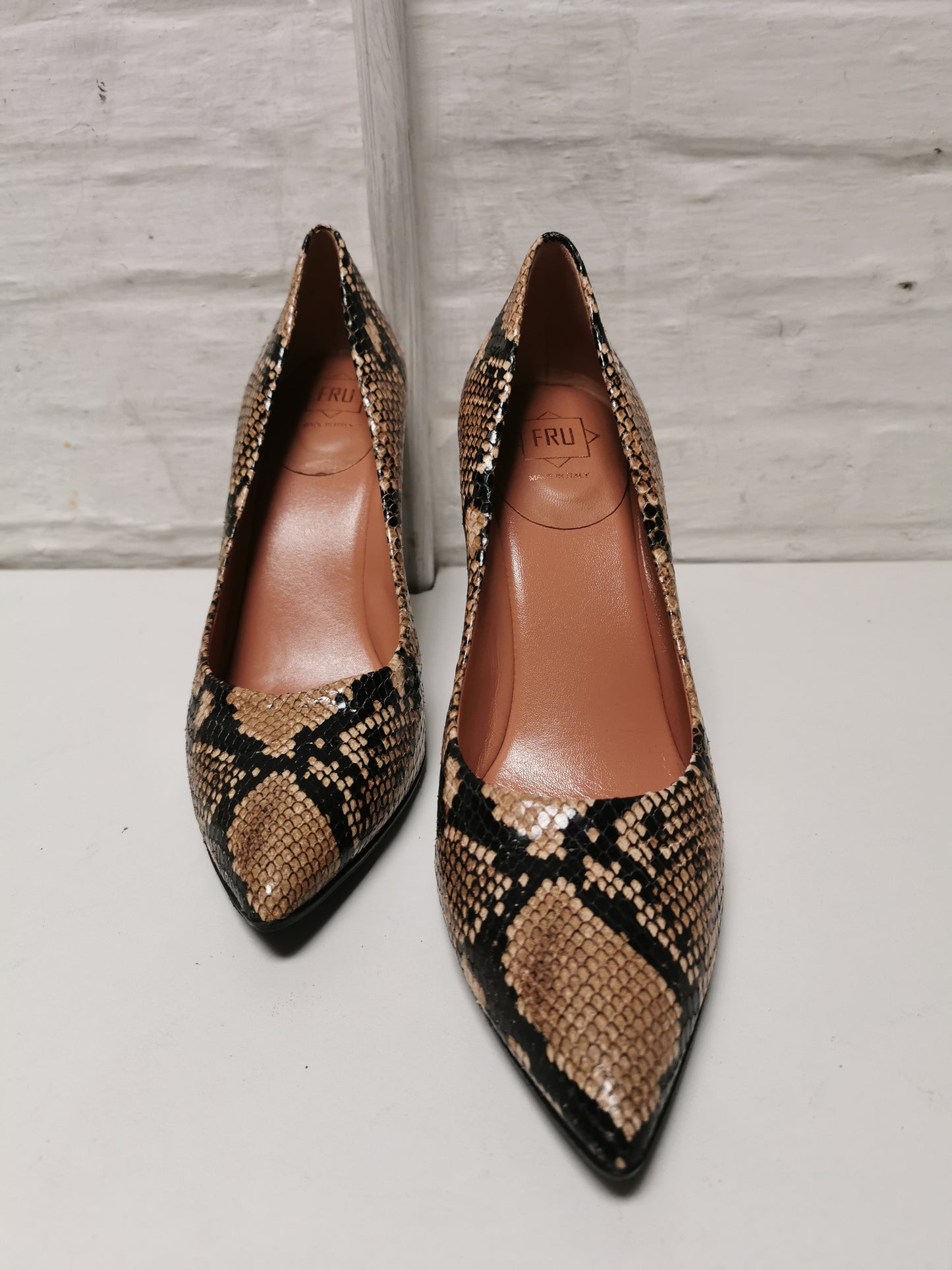 Fru pumps snakeprint