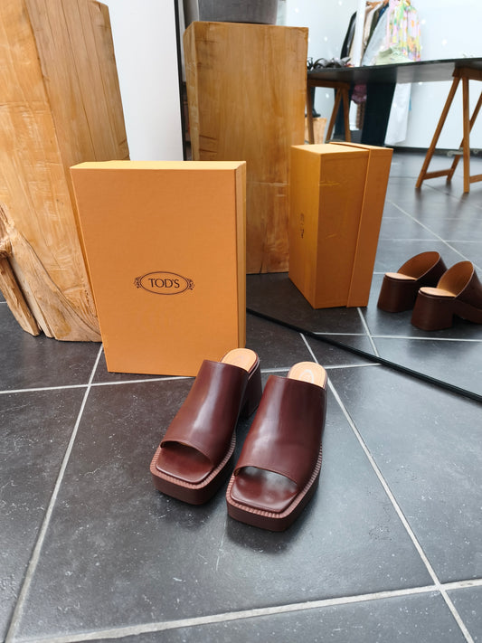 Tod's clogs