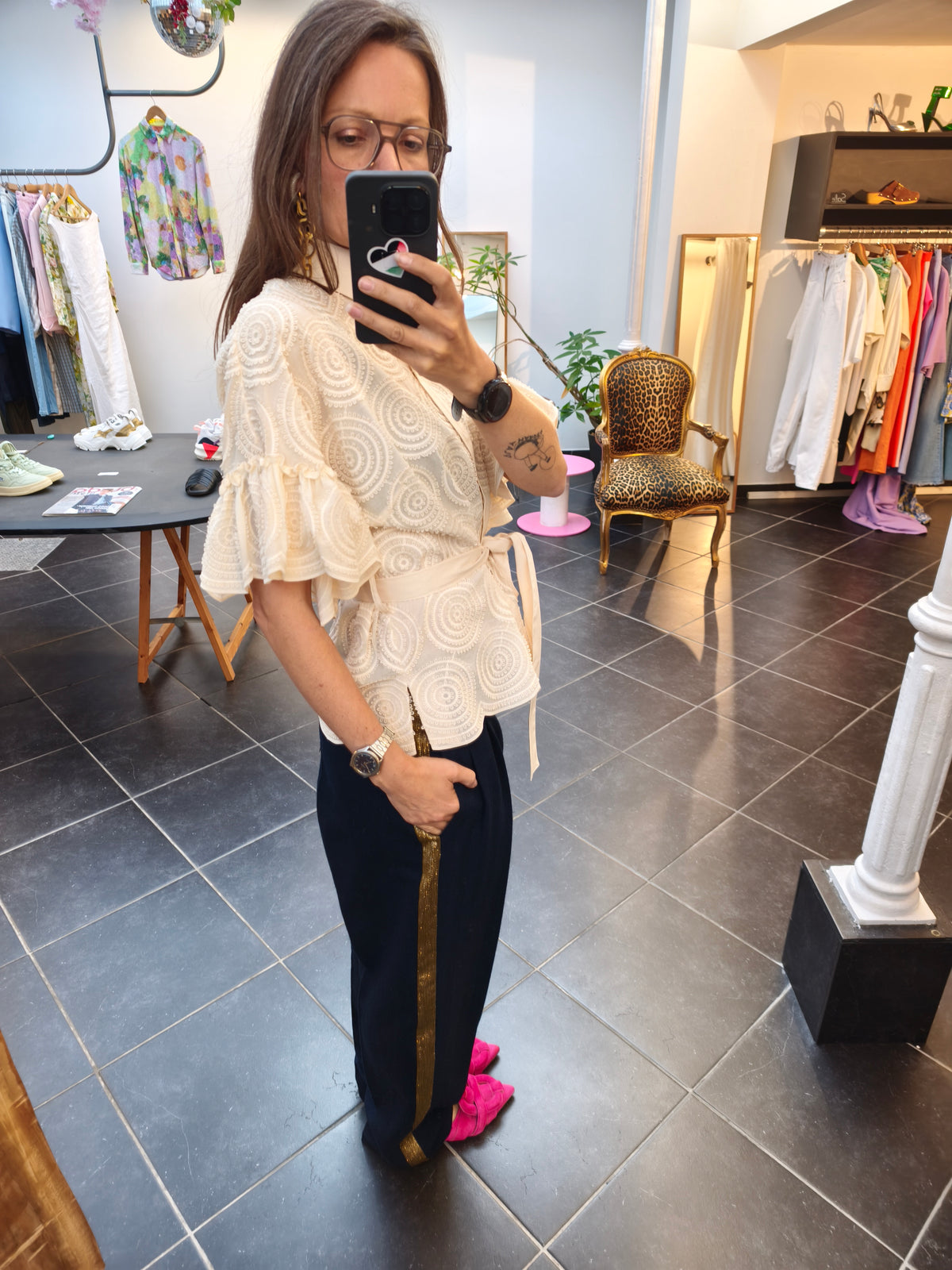 D. Exterior blouse