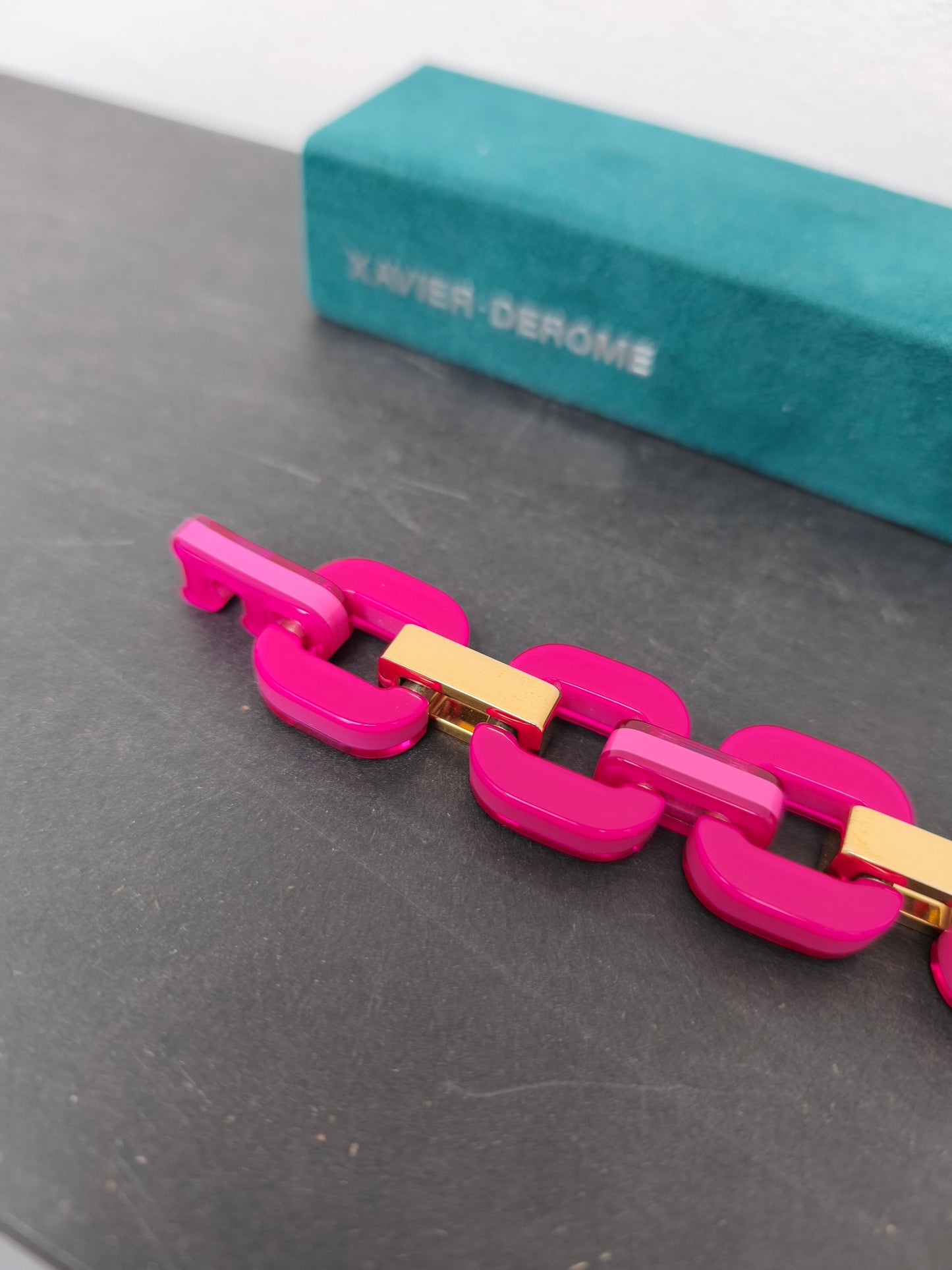 Xavier-Derome armband fuchsia