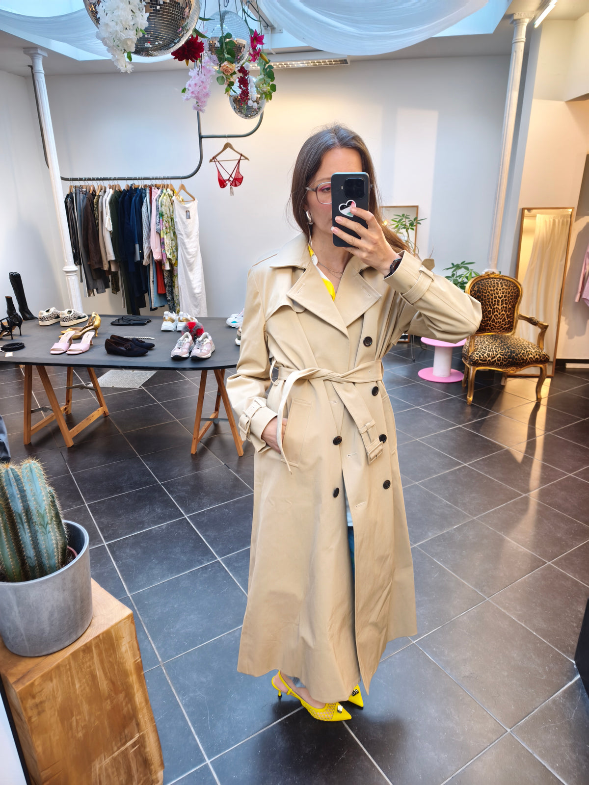Rhúne Eline trenchcoat