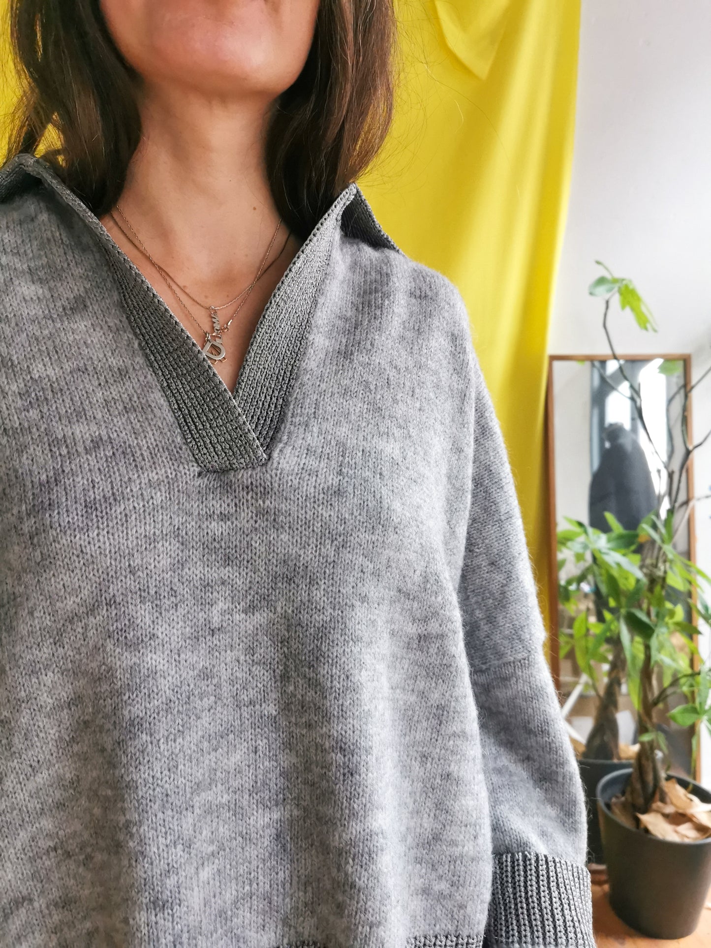 Essentiel trui lichtgrijs