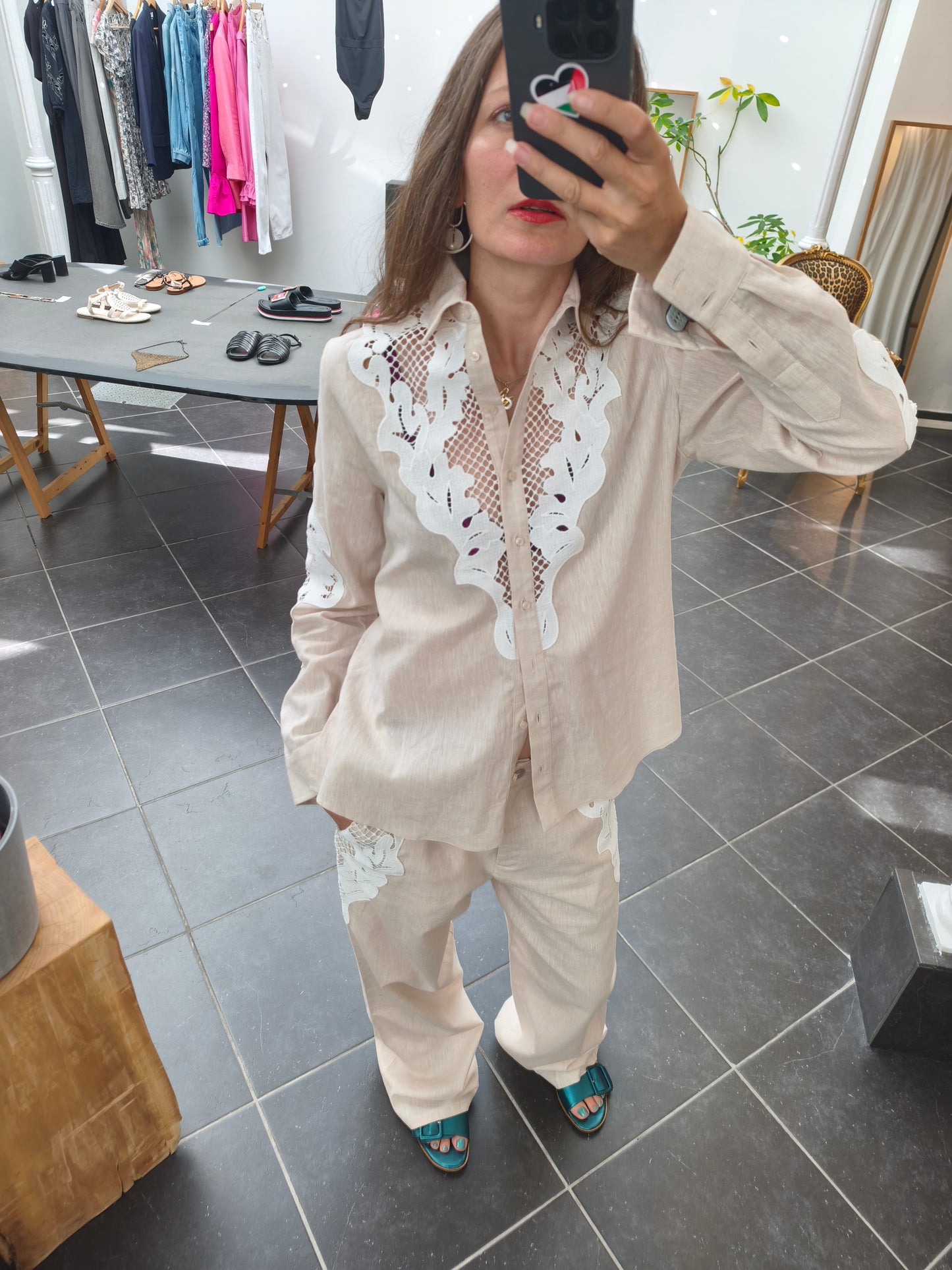 Valérie Khalfon set