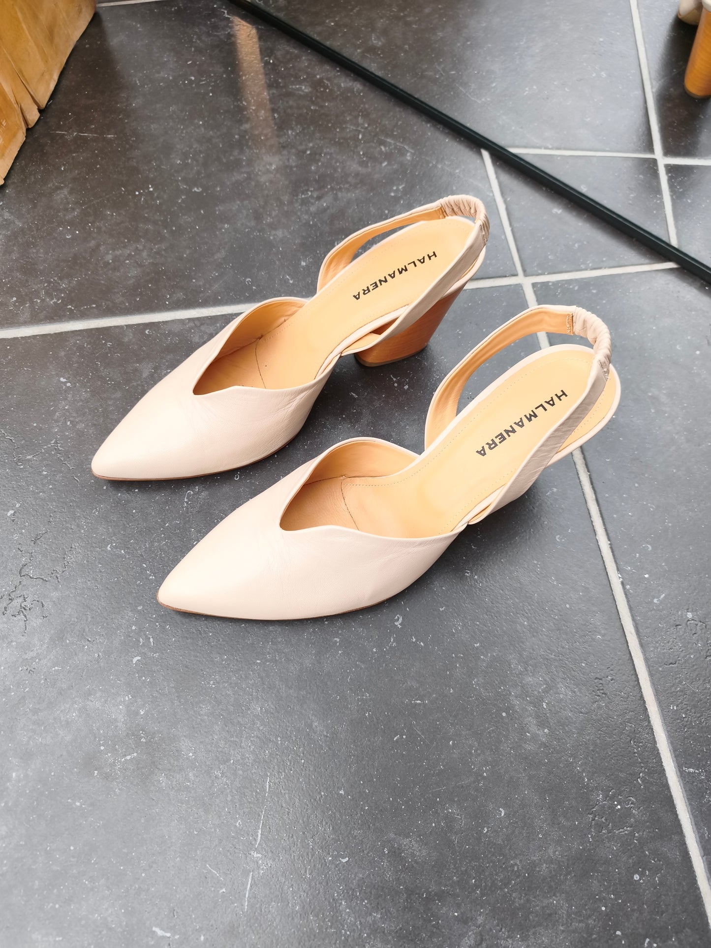 Halmanera slingback