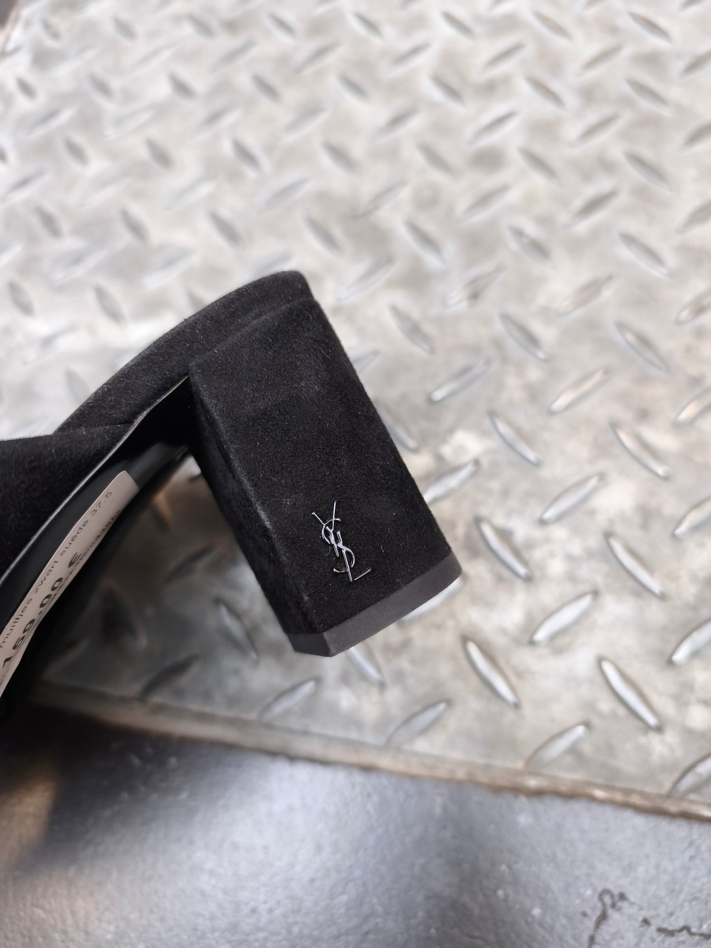 Yves Saint Laurent muiltjes