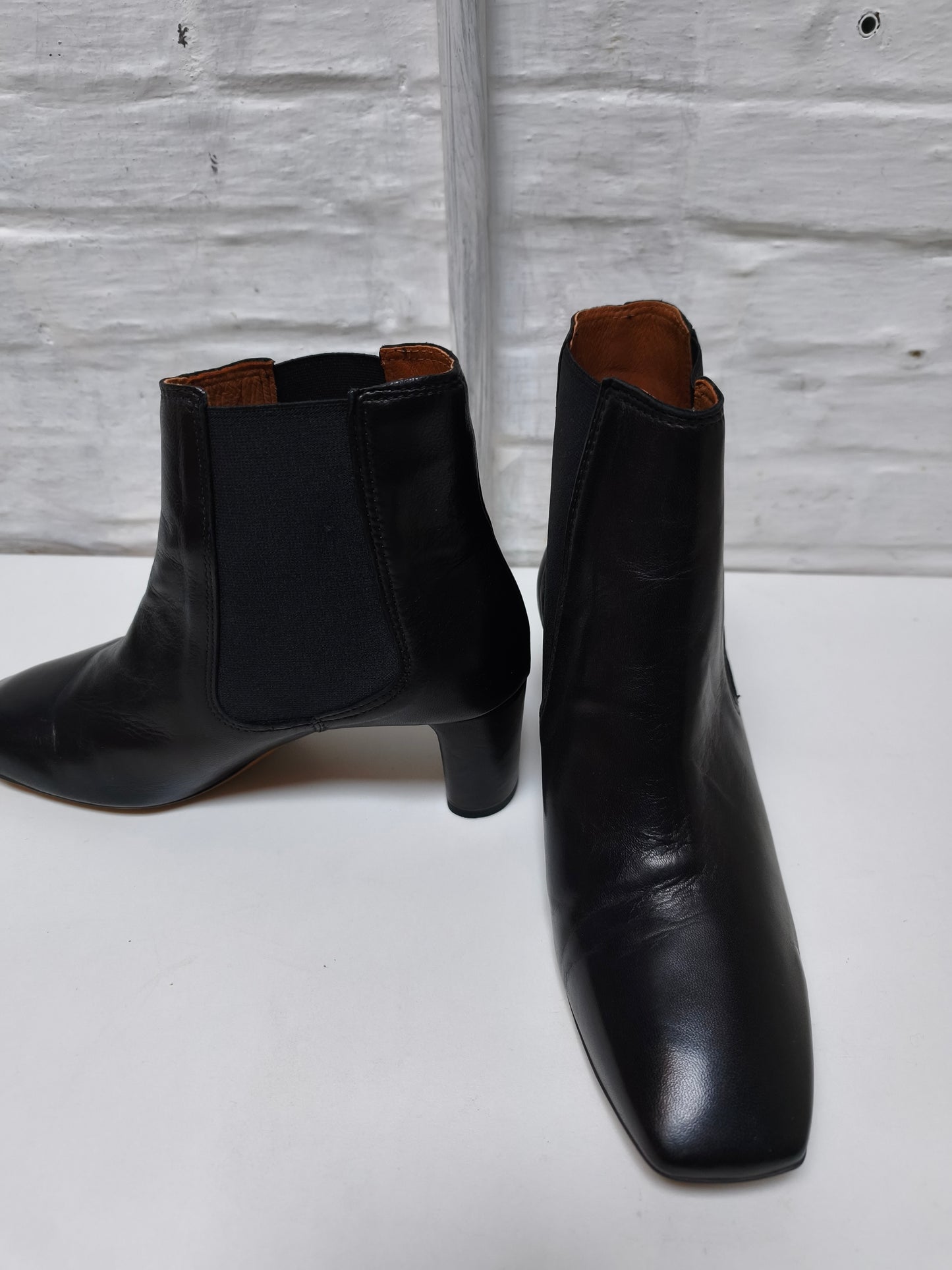 Anonymous enkellaarzen