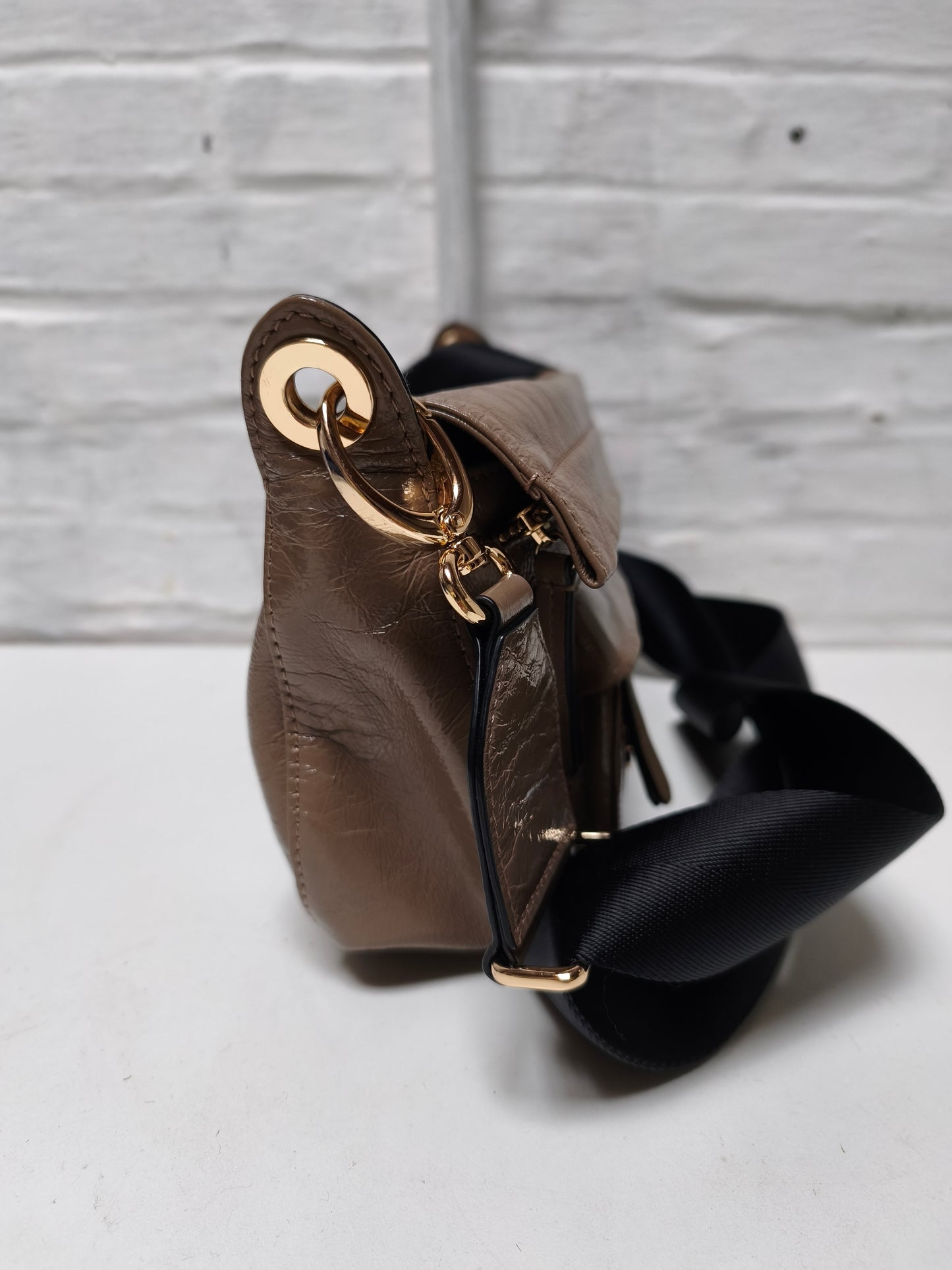 Clio Goldbrenner Neptune