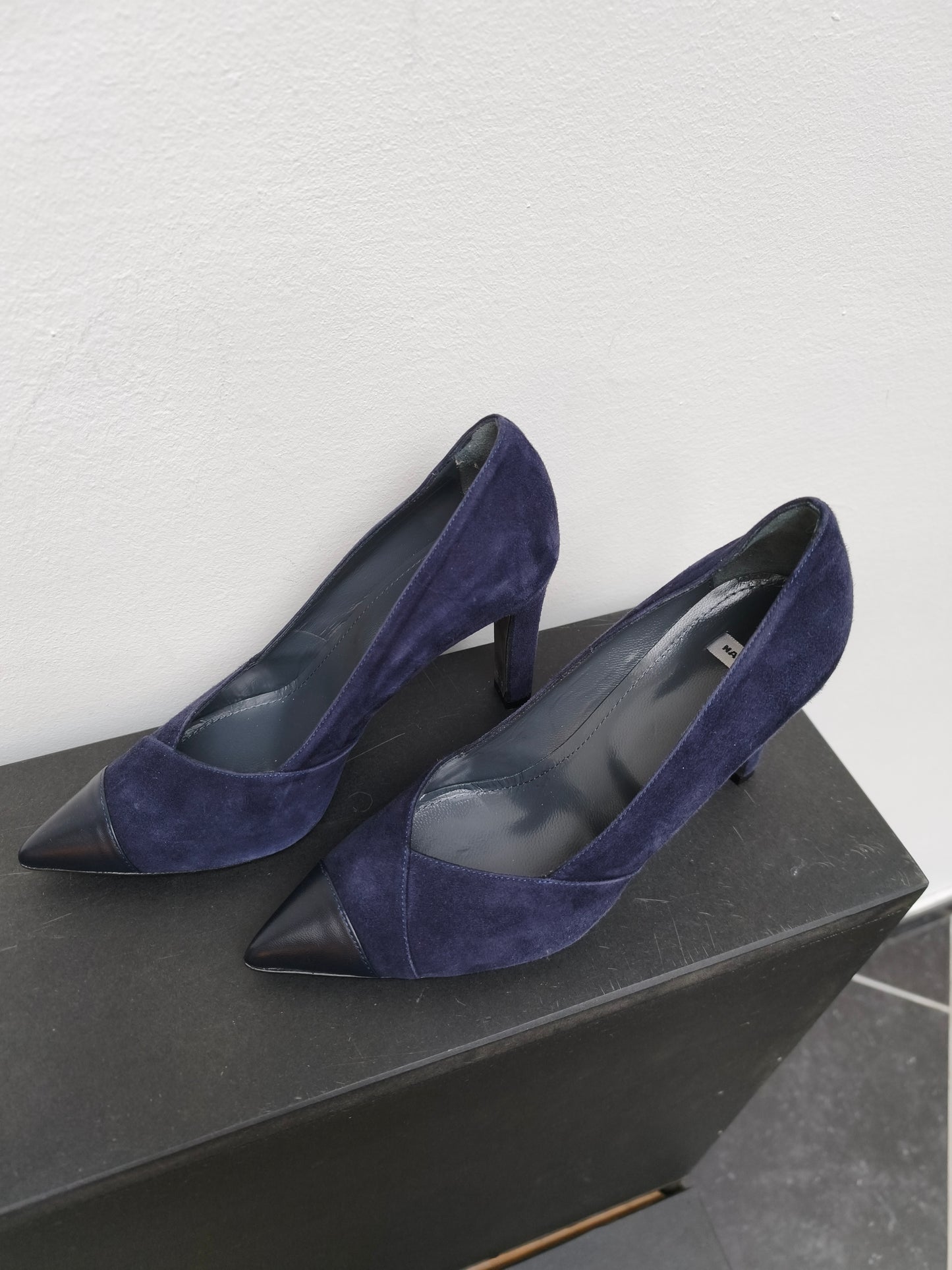 Natan pumps