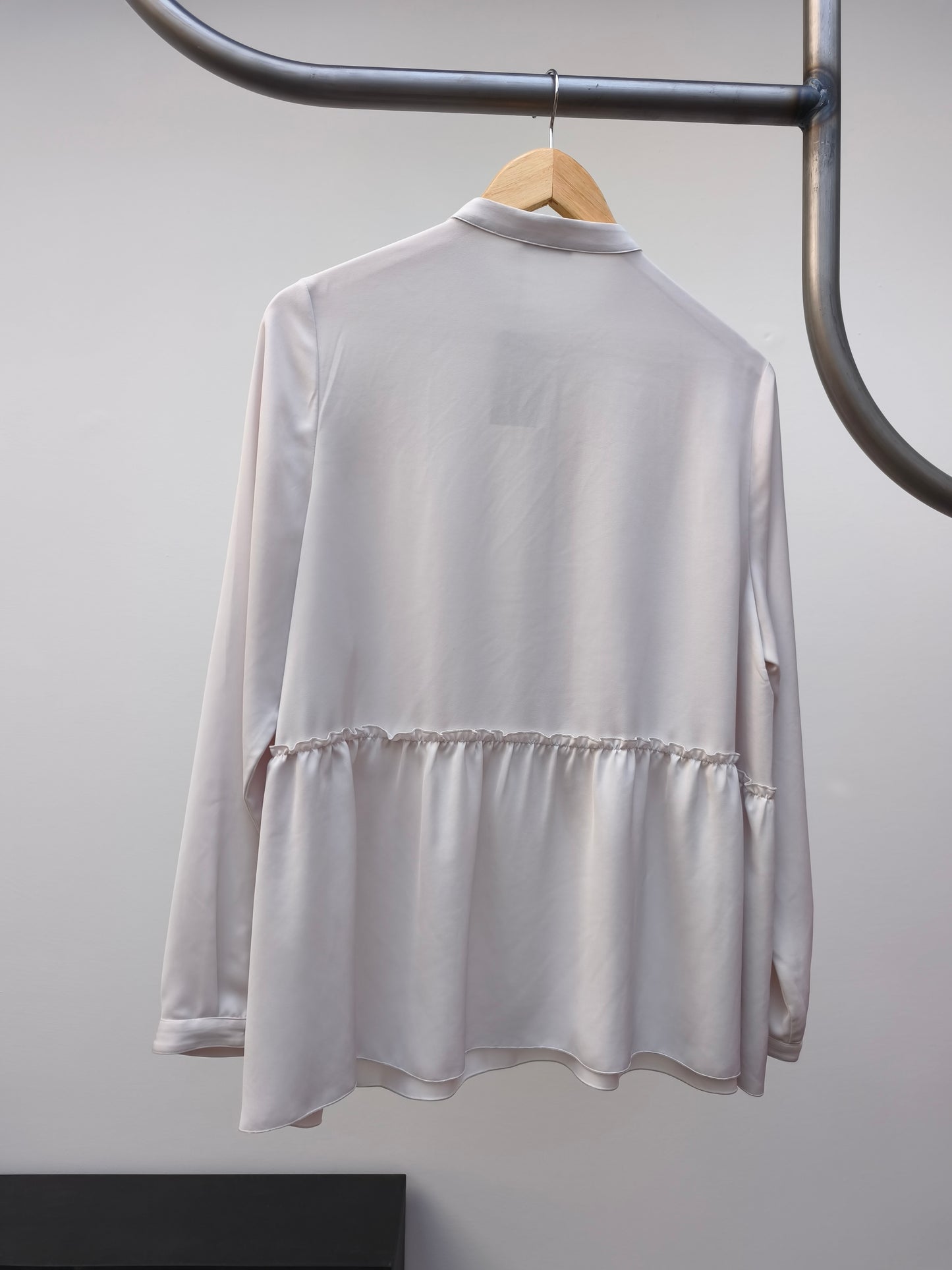 Hemisphere blouse greige