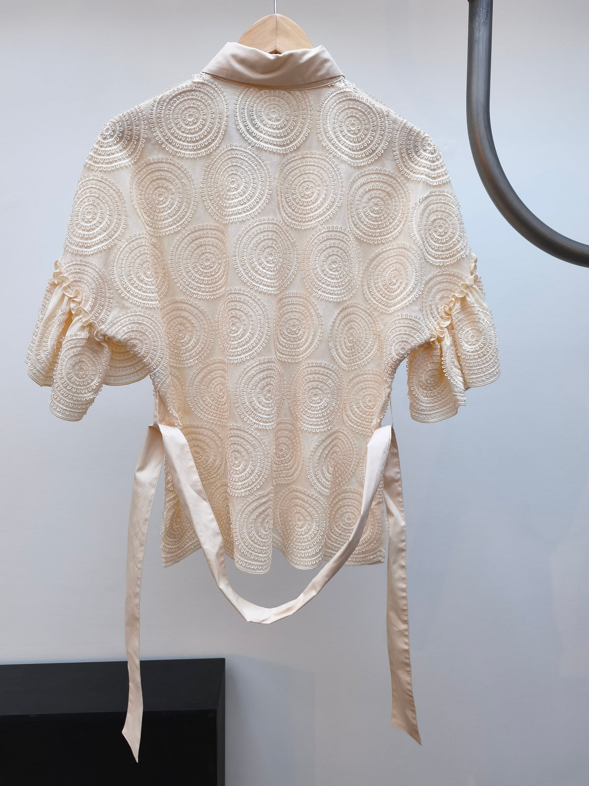 D. Exterior blouse