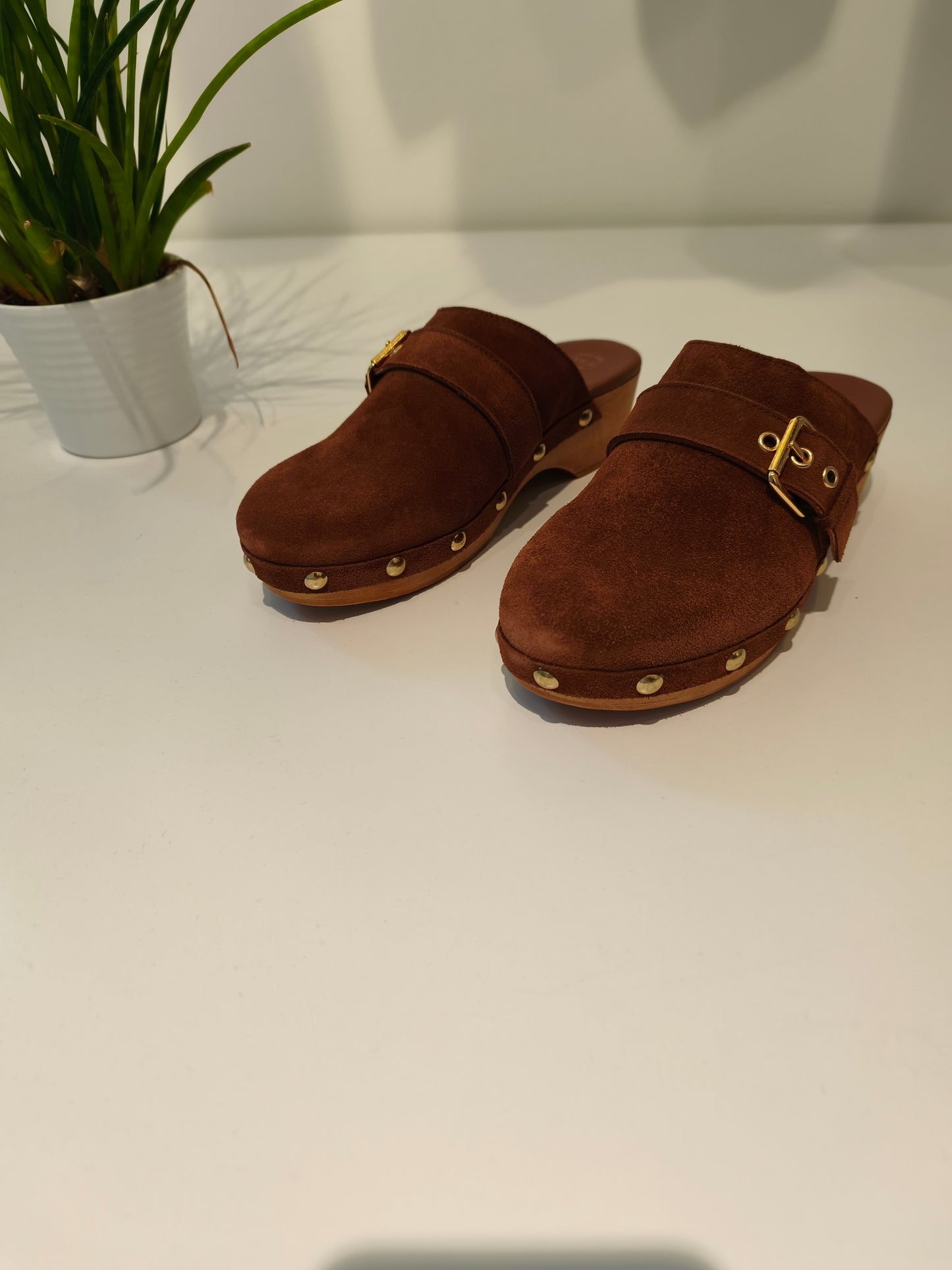Betty London clogs
