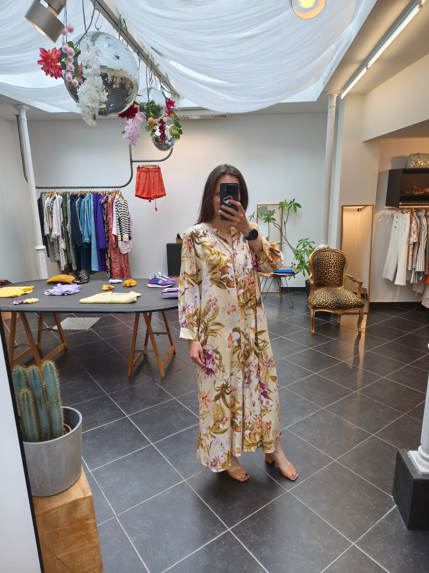 Momoni jurk geel print bloemen