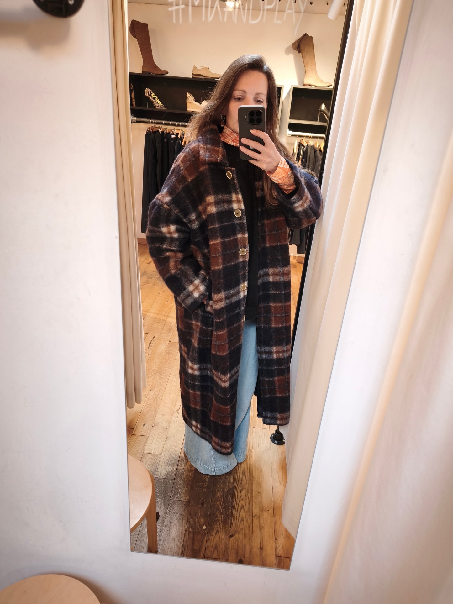 American Vintage mantel