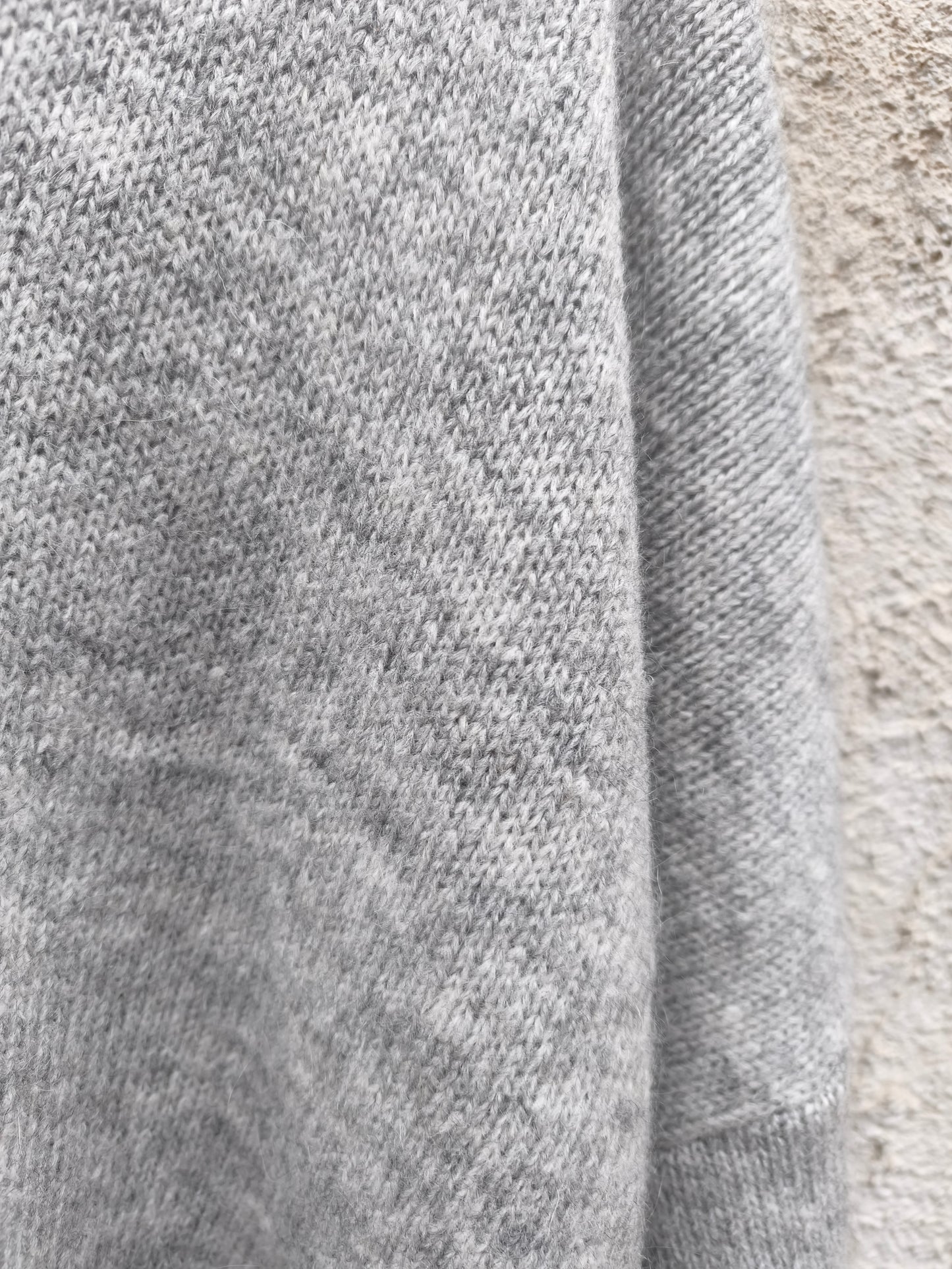 Essentiel trui lichtgrijs