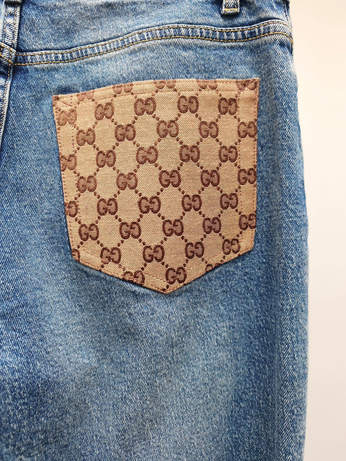 Attire jeans Gucci