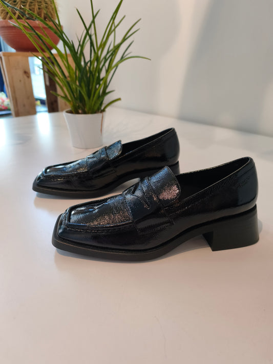 Vagabond loafers