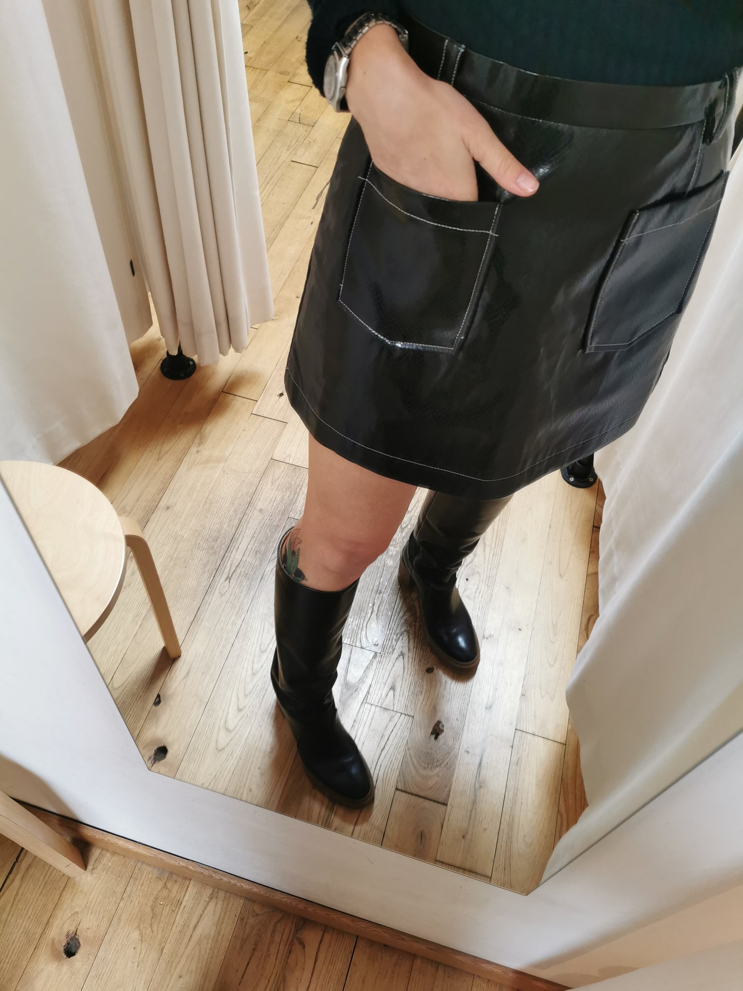 Baum und Pferdgarten rok